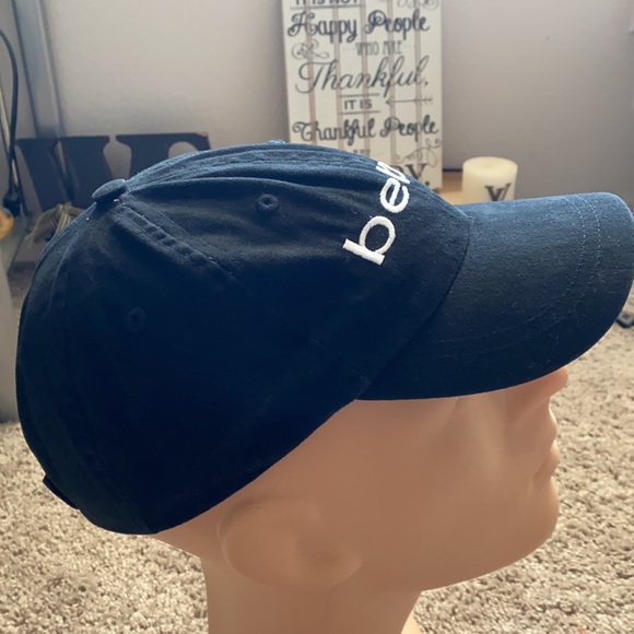Bebe hat 🧢 - Picture 9 of 13